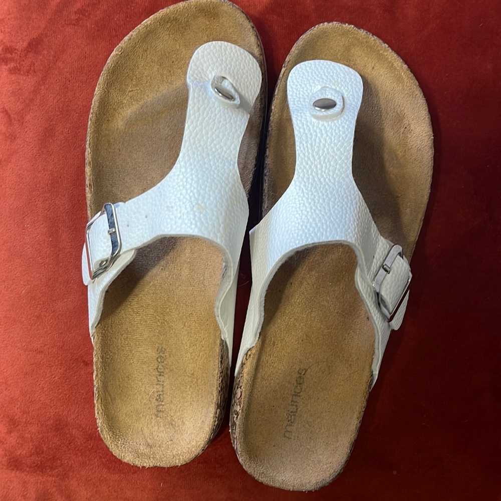 🦋Maurice’s🦋Footbed Sandals👣